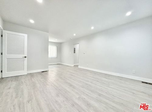 3-1118 S Holt Ave, Los Angeles, CA, 90048 | Card Image
