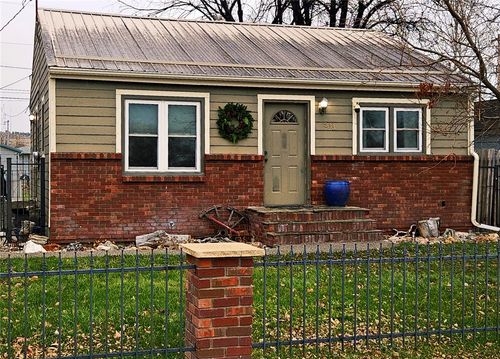 523 Riverside Road, Billings, MT, 59101 | Card Image