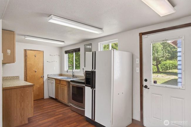 325 E State Route 4, House other with 3 bedrooms, 1 bathrooms and 1 parking in Cathlamet WA | Image 12