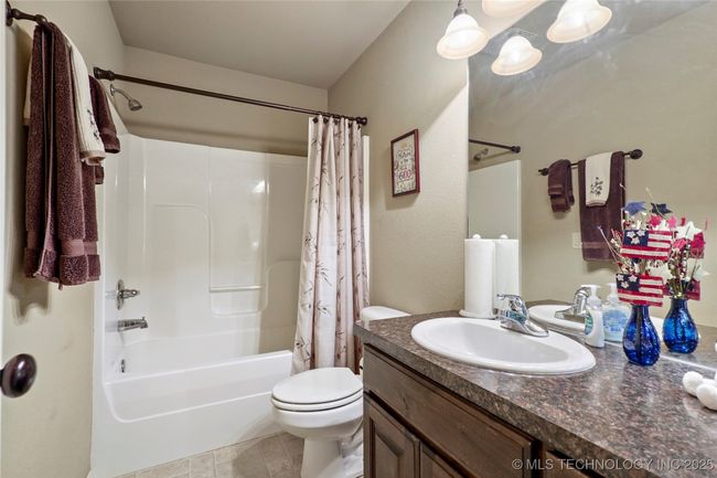15715 S Broadway St, House other with 3 bedrooms, 2 bathrooms and null parking in Glenpool OK | Image 27