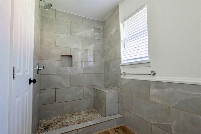 Primary Bath | Image 10