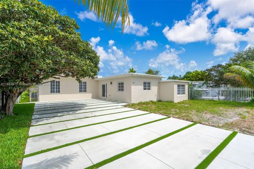 323 Nw 104th Ter, Miami, FL, 33150-1160 | Card Image