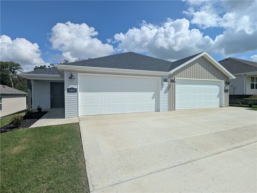 6404 Kathleen Street, Bentonville, AR, 72713 | Card Image