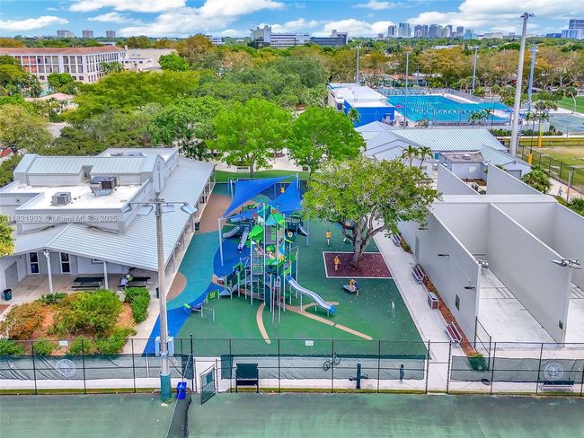 2305 Sw 19 Th Ter, House other with 2 bedrooms, 2 bathrooms and null parking in Miami FL | Image 24
