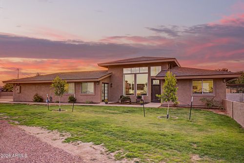 8020 S 12th St, Phoenix, AZ, 85042-6613 | Card Image