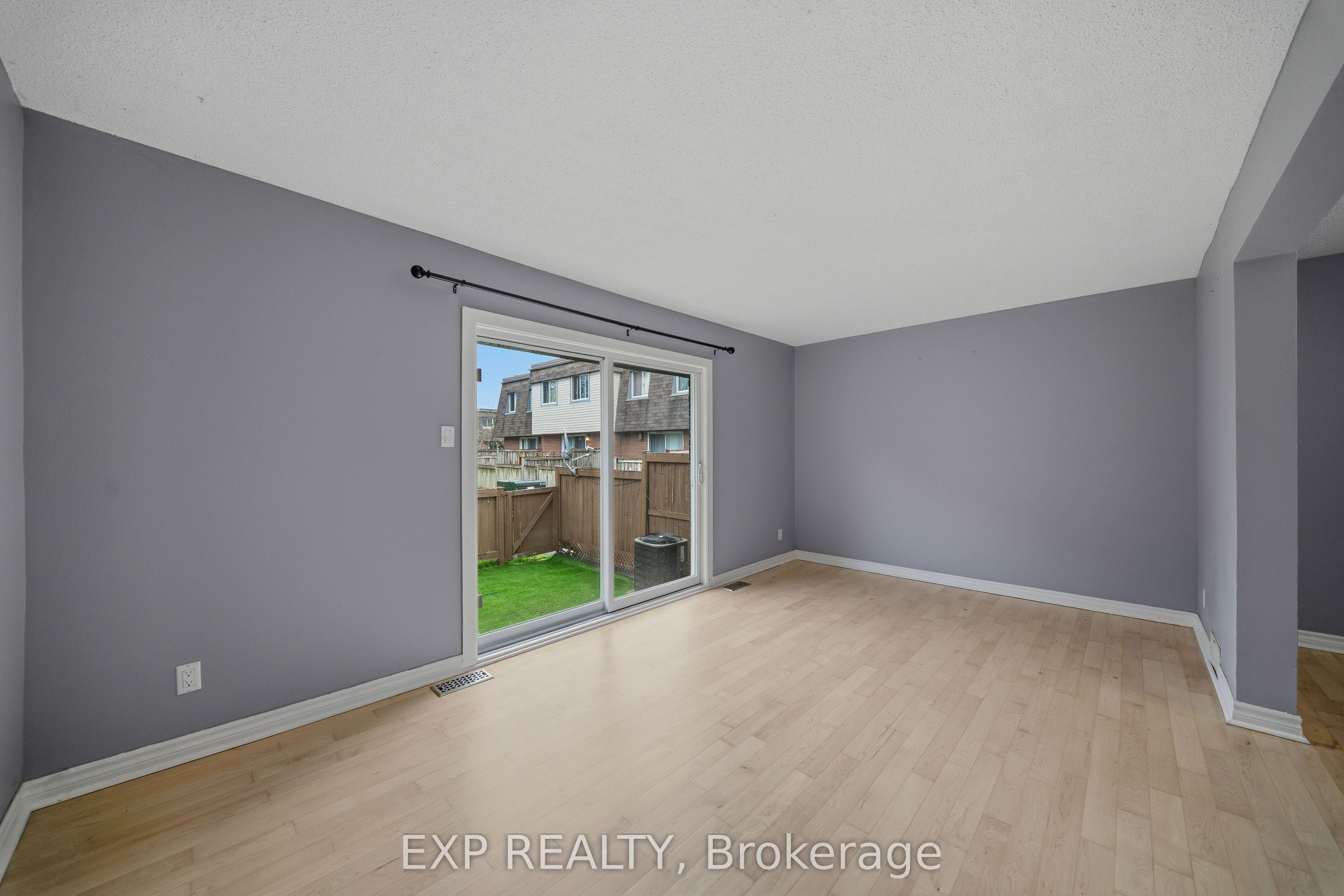 Residential in Hunt Club - South Keys and Area 5