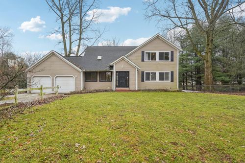 749 Carryback Dr Sw, Pataskala, OH, 43062-8409 | Card Image