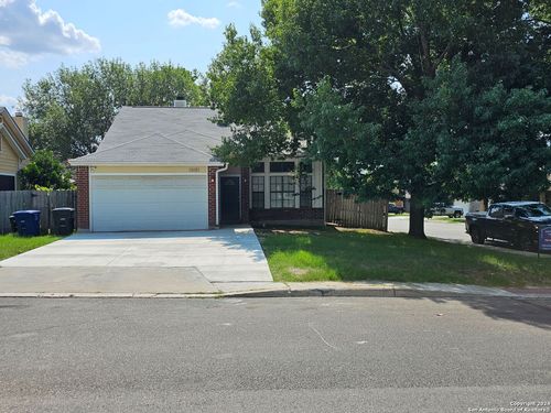 13051 Cavern Park Dr, San Antonio, TX, 78249-3607 | Card Image