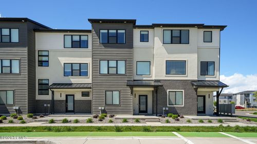 428 W 900, American Fork, UT, 84003 | Card Image