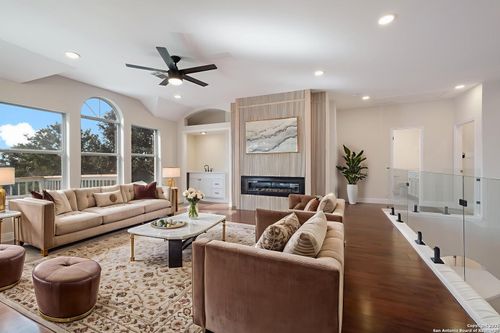 726 Mello Oak, San Antonio, TX, 78258-3122 | Card Image