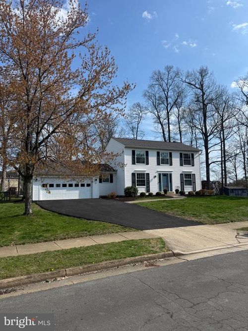 4515 Silas Hutchinson Dr, CHANTILLY, VA, 20151-1403 | Card Image