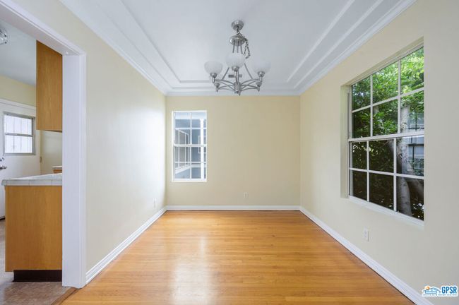9425 W Olympic Blvd, Condo with 1 bedrooms, 1 bathrooms and 1 parking in Beverly Hills CA | Image 6