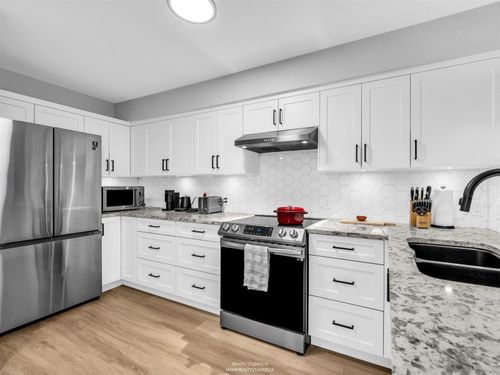 222-10866 City Park Way, Surrey, BC, V3T5W9 | Card Image