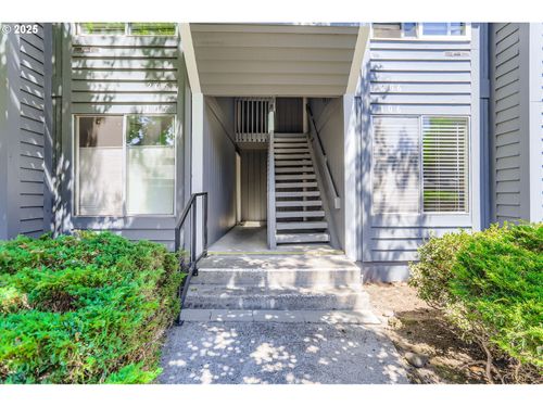 106-650 Sw Meadow Dr, Beaverton, OR, 97006-7130 | Card Image