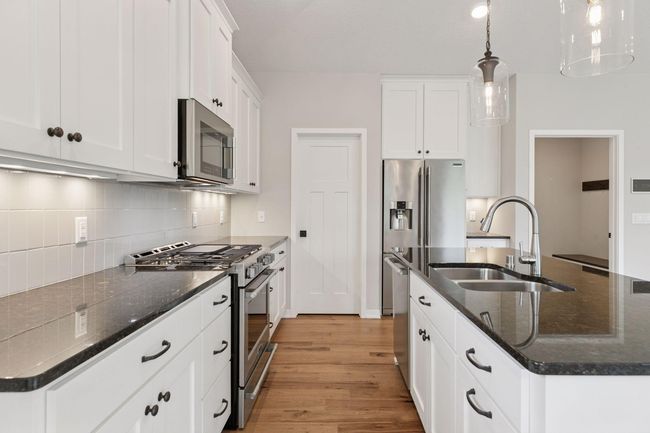 Another view of kitchen details | Image 15