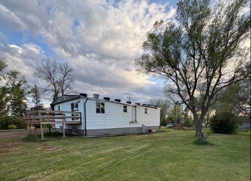 716 5th Avenue E, New England, ND, 58647 | Card Image