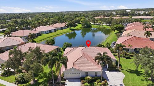 8050 Victoria Falls Cir, Sarasota, FL, 34243-4261 | Card Image
