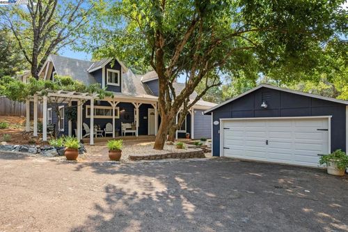 20140 Redwood Dr, Foresthill, CA, 95631-9638 | Card Image