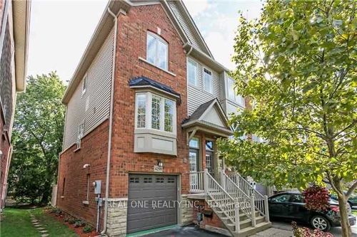 4298 Ingram Common, Burlington, ON, L7L0C4 | Card Image