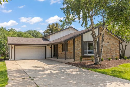 6557 Raintree Ct, Lisle, IL, 60532-3316 | Card Image