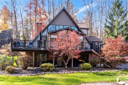 564 Taylor Dr, Canonsburg, PA, 15317-2830 | Card Image