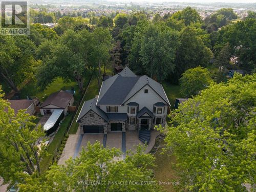 138 Woolwich St S, Breslau, ON, N0B1M0 | Card Image