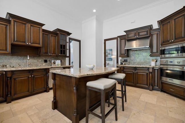 5837 Sw 102 Nd St, House other with 6 bedrooms, 6 bathrooms and null parking in Pinecrest FL | Image 12