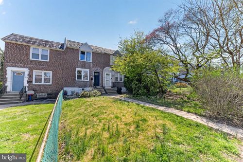 236 W Washington Ave, Clifton Hts, PA, 19018-2130 | Card Image