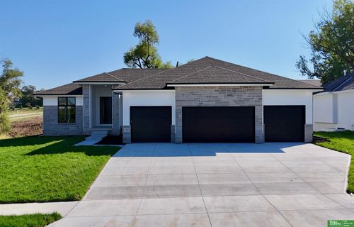 11007 S 98th St, Papillion, NE, 68046-5107 | Card Image