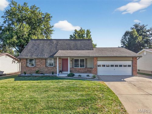 44 Dogwood Ln, Saint Peters, MO, 63376-2549 | Card Image