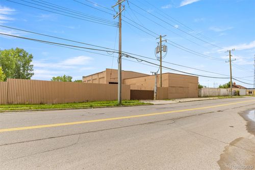 12901 Lyndon St, Detroit, MI, 48227-3983 | Card Image