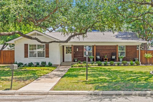 404 Paula Rd, Mckinney, TX, 75069-3321 | Card Image