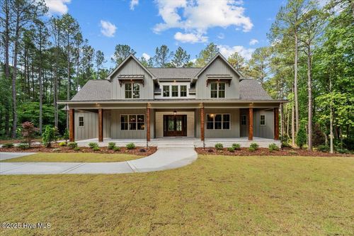 65 Chestertown Dr, Pinehurst, NC, 28374-8662 | Card Image