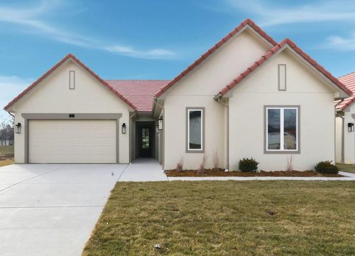 3 E Via Roma St, Wichita, KS, 67230-1602 | Card Image