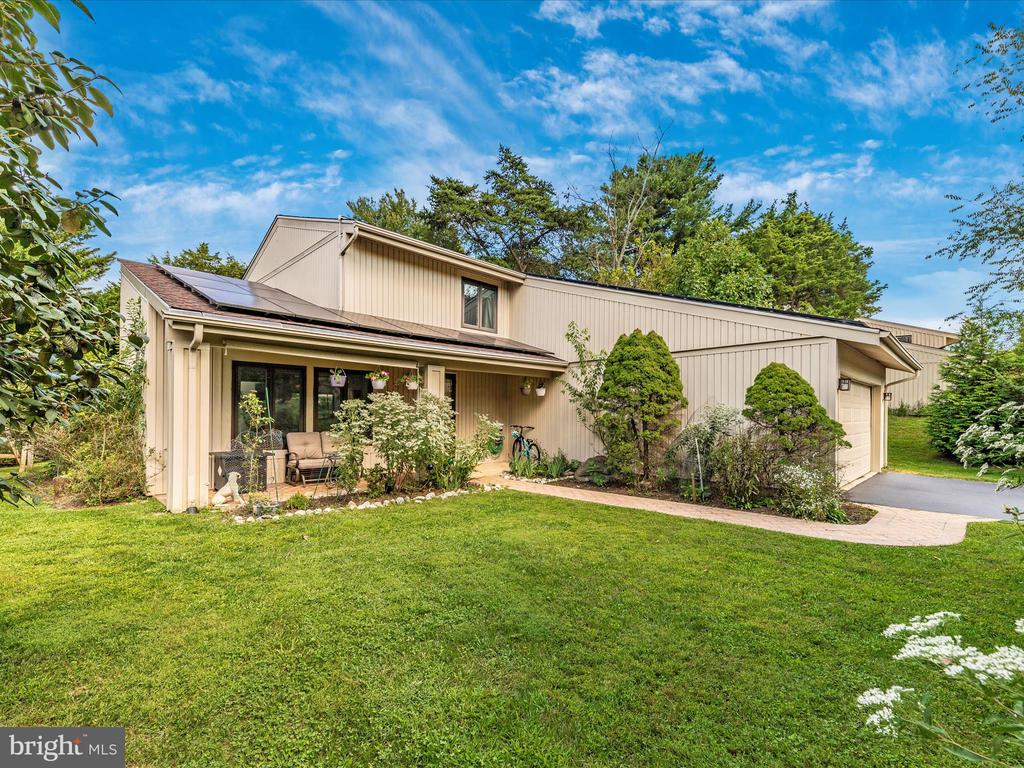 Flints Grove Ln, North Potomac, MD 20878