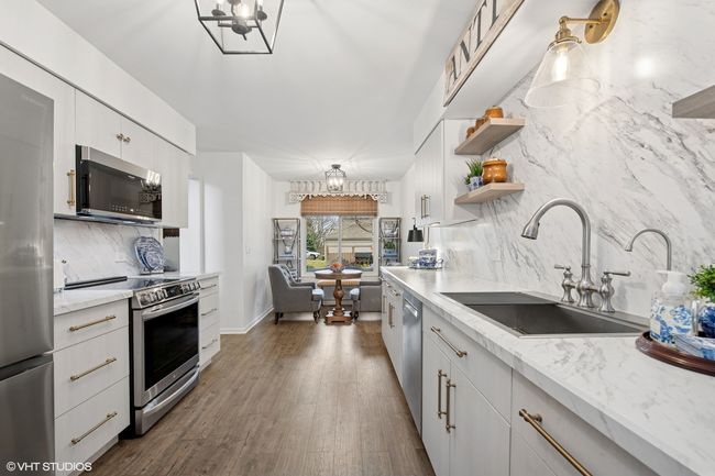 1025 - 982 Longmeadow Ct, Townhouse with 3 bedrooms, 4 bathrooms and 2 parking in Lake Barrington IL | Image 19