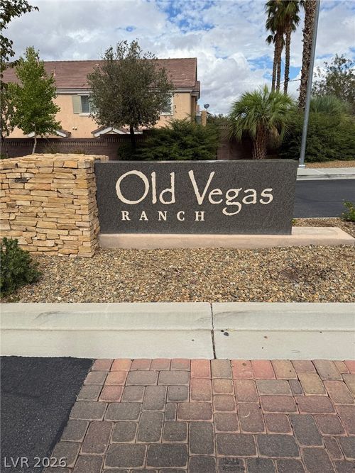 1626 Clint Canyon Dr, Henderson, NV, 89002-9395 | Card Image