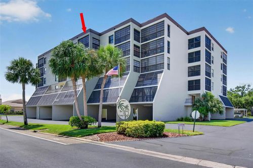 1043-9860 62nd Terrace N, St Petersburg, FL, 33708 | Card Image
