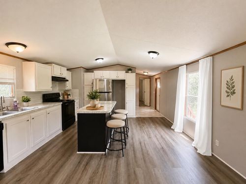 102 Western Way, Angleton, TX, 77515 | Card Image