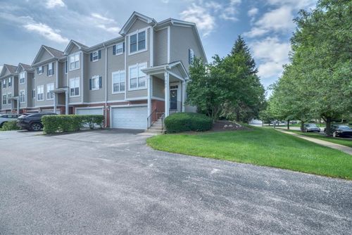 567 Declaration Ln, Aurora, IL, 60502-7344 | Card Image