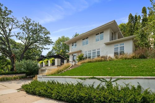 1824 Oliver Ave S, Minneapolis, MN, 55405-2208 | Card Image