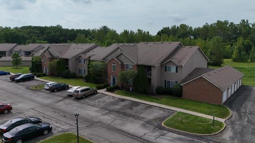 6523 Dorothys Crk, Canal Winchester, OH, 43110-8097 | Card Image
