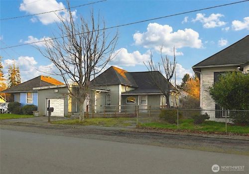 317 W King St, Aberdeen, WA, 98520-7738 | Card Image