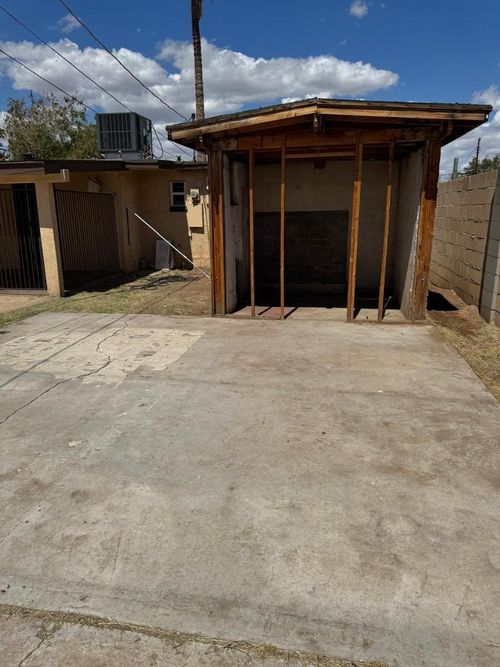 3941 W Palm Lane, Phoenix, AZ, 85009 | Card Image