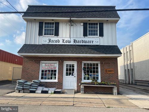 1231 W Chester Pike, HAVERTOWN, PA, 19083-3432 | Card Image