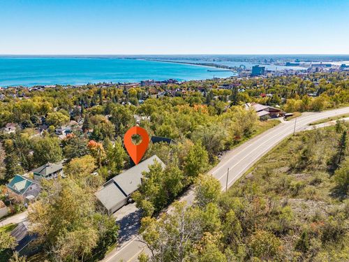 1424 E Skyline Parkway, Duluth, MN, 55805 | Card Image