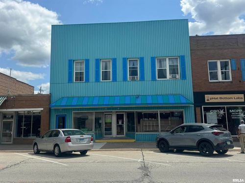 826 15th Ave, East Moline, IL, 61244-2136 | Card Image