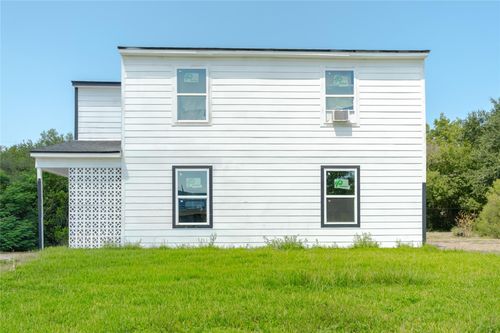 1020 5th Ave N, Texas City, TX, 77590-7528 | Card Image
