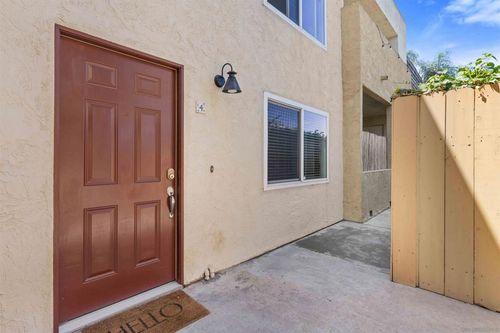 2913 A Street Unit 4, San Diego, CA, 92102 | Card Image