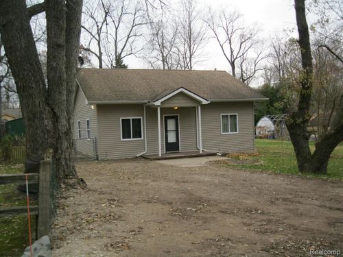 4916 Hillock, Highland Charter Township, MI, 48356 | Card Image